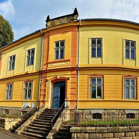 Hotel Stara Skola Mezna Luaran gambar