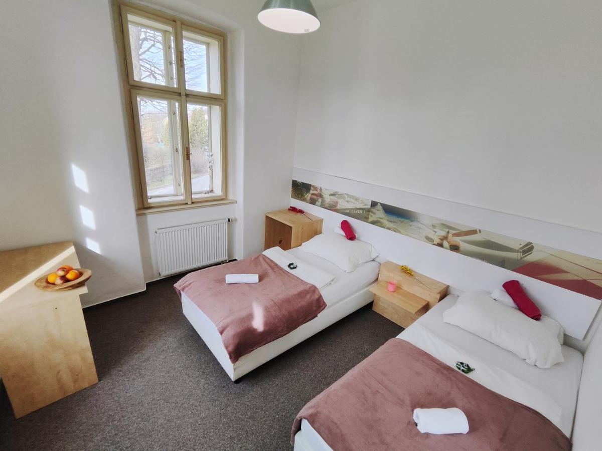 Hotel Stara Skola Mezna Luaran gambar