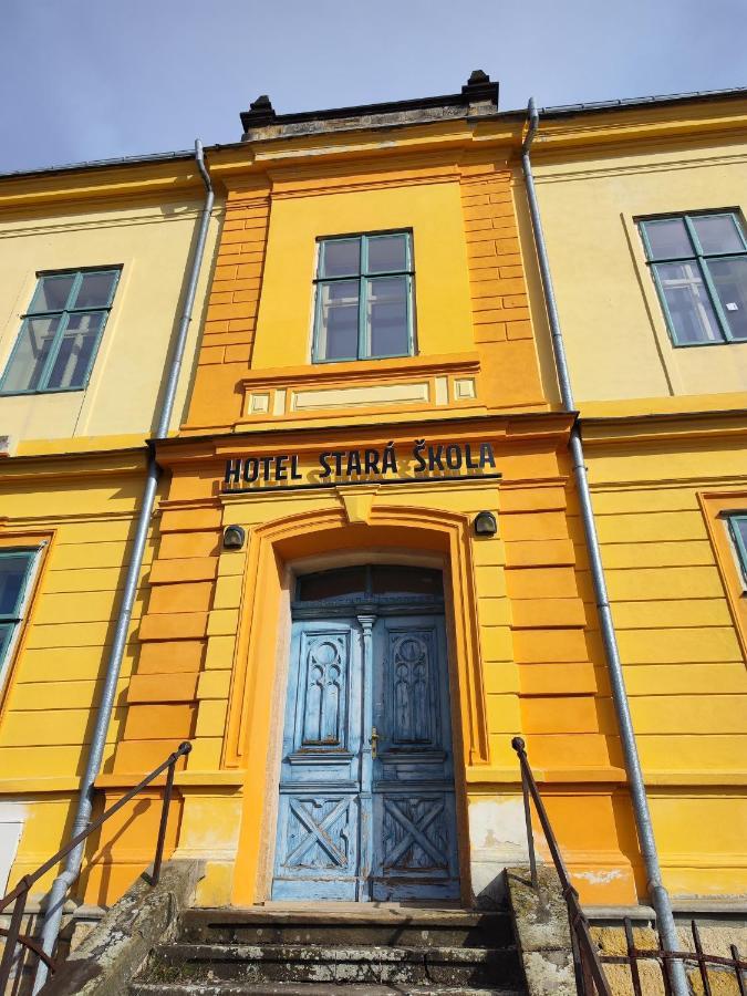 Hotel Stara Skola Mezna Luaran gambar