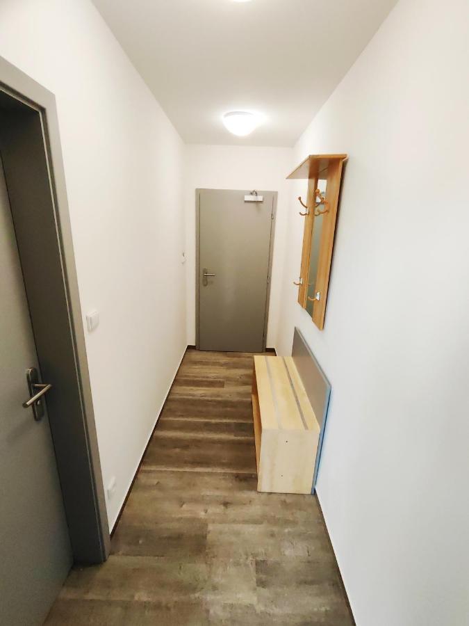 Hotel Stara Skola Mezna Luaran gambar