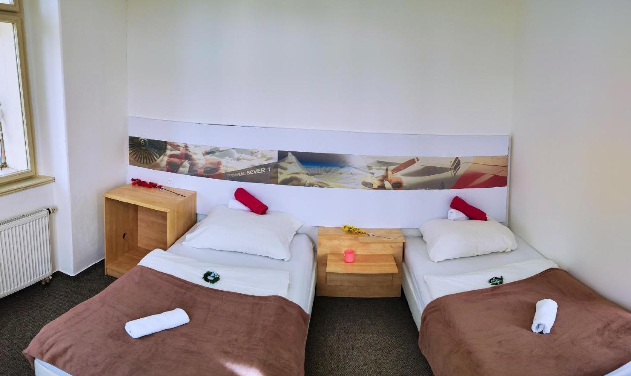 Hotel Stara Skola Mezna Luaran gambar