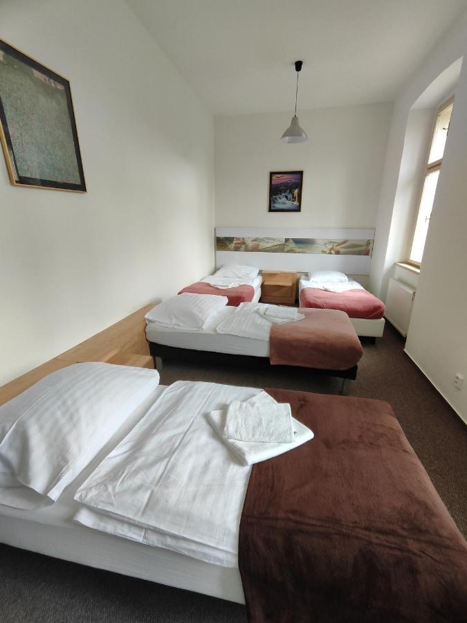 Hotel Stara Skola Mezna Luaran gambar