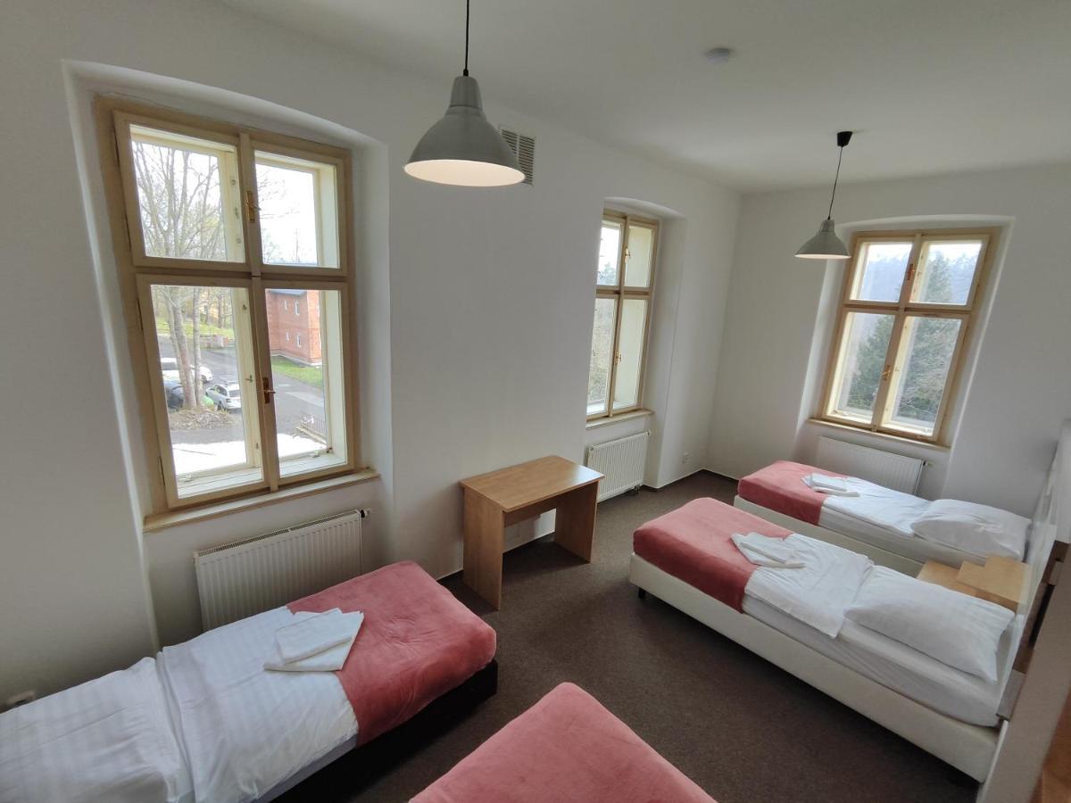 Hotel Stara Skola Mezna Luaran gambar