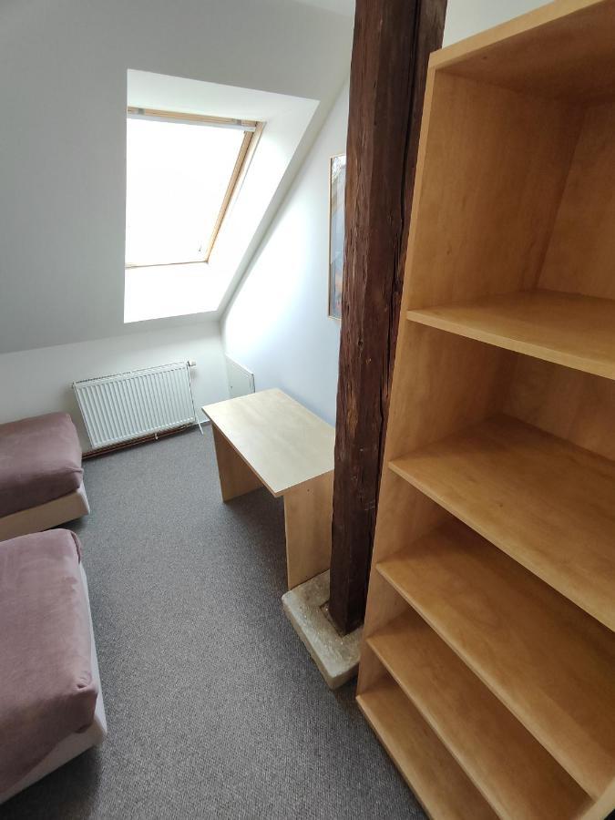 Hotel Stara Skola Mezna Luaran gambar