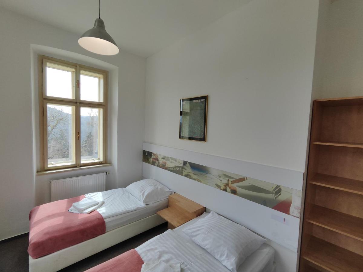 Hotel Stara Skola Mezna Luaran gambar