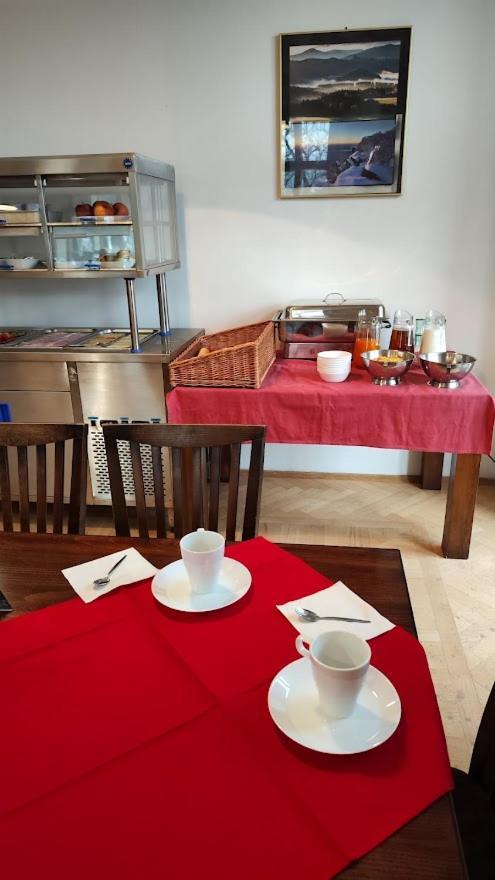 Hotel Stara Skola Mezna Luaran gambar